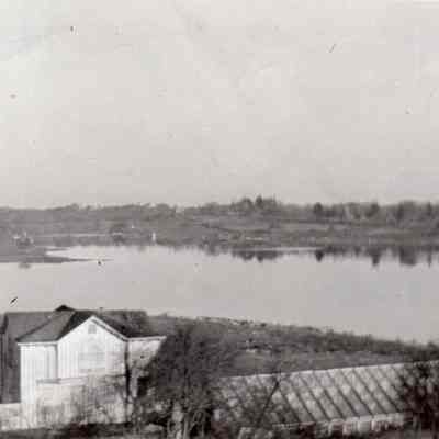 Palmer Barn and Grapery
