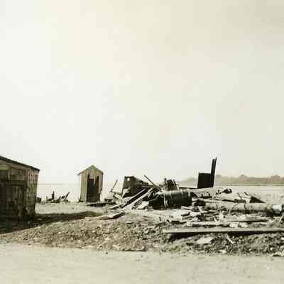 Damaged and destroyed houses