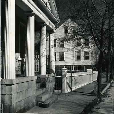 Customs House, Main Street