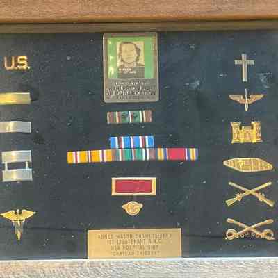 Pin, Military