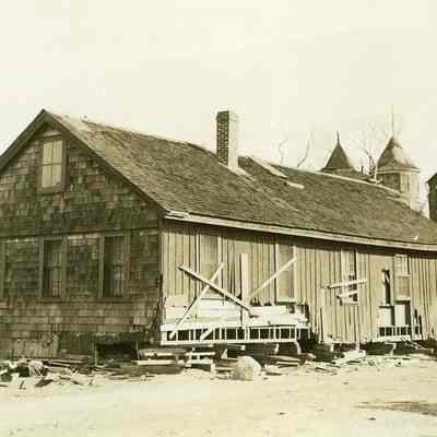 Damaged house/building