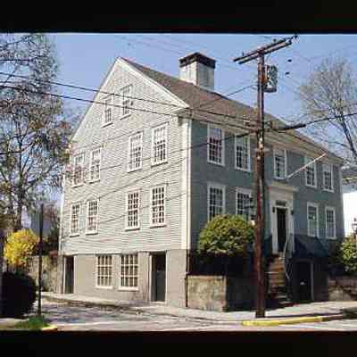 24 MainStreet