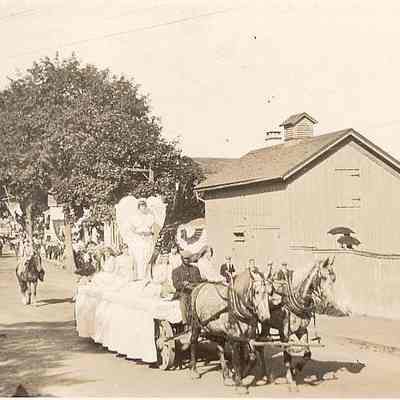 Float Victory of 1814, Elm Street, Stonington CT