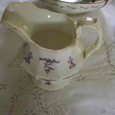 Pitcher, Cream