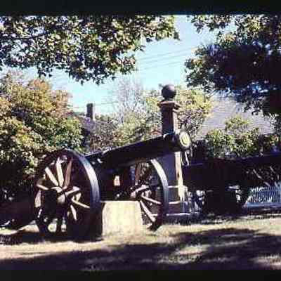 Cannons and Monument at Cannon Square
