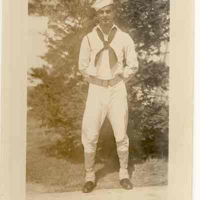 Travers, Manuel J.