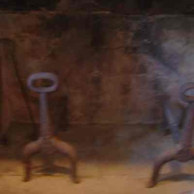 Andiron
