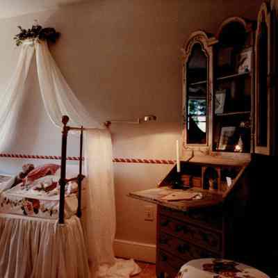 "Fledgling Nest", Palmer House, 1989