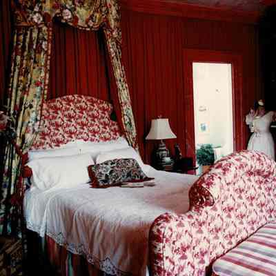 "Amelia's Secrets", Palmer House, 1989