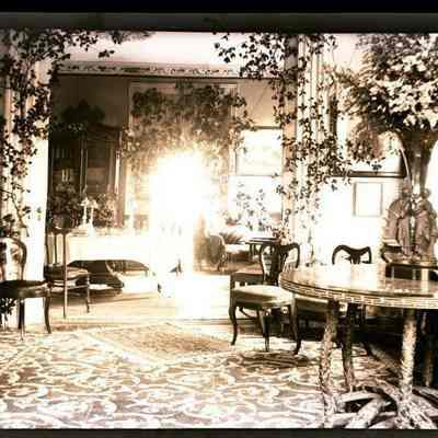 First floor interior of Palmer House