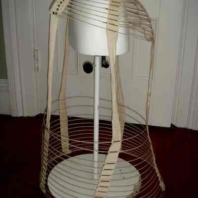 Crinoline, Cage