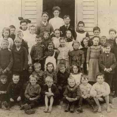 Lower Pawcatuck School, 1905