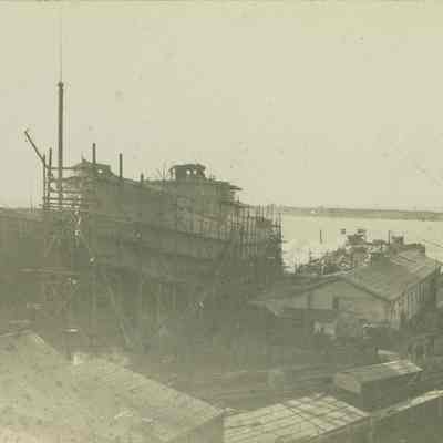 Stonington Shipyard during War 1917-1918