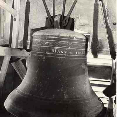 Bell, Congregational Church