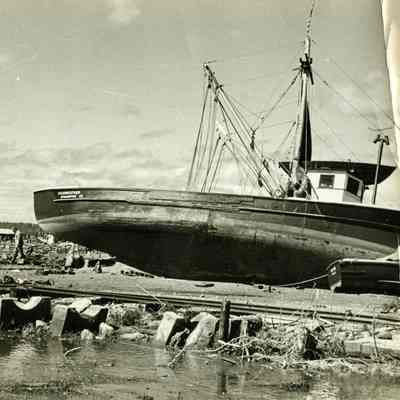 Fishing boat FAIRWEATHER on dock