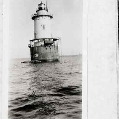 Lighthouse appearing to have no base