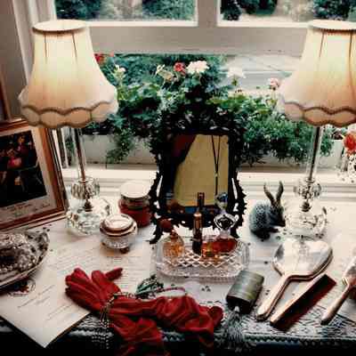 "Lady's Dressing Room" Detail, Palmer House, 1989