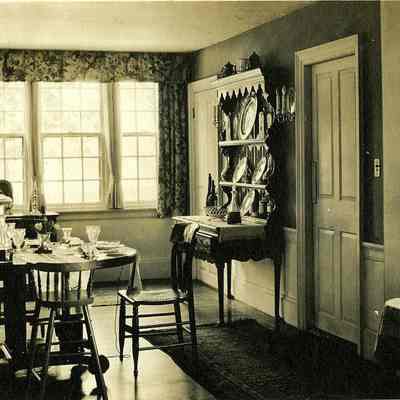 35 Grand Street, Stonington CT dining room