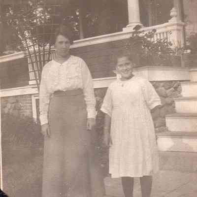 Dorothea Hewitt and Vera Tillotson