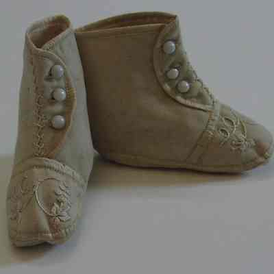 Shoe