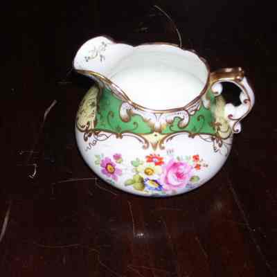 Pitcher, Cream