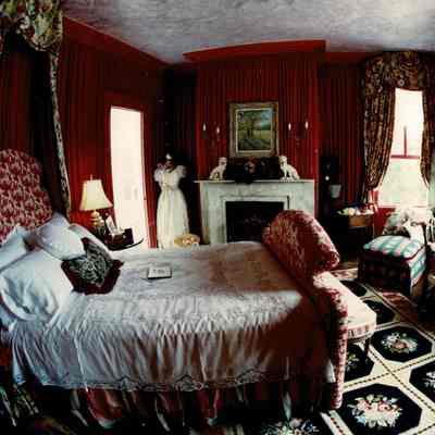 "Amelia's Secrets", Palmer House, 1989