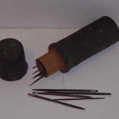 Case, Needle