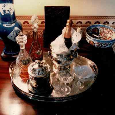 Detail of "Lady's Chamber", Palmer House, 1989