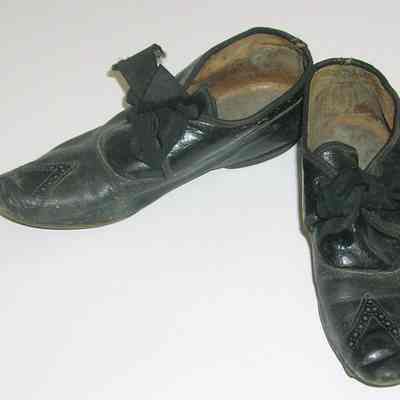 Shoe