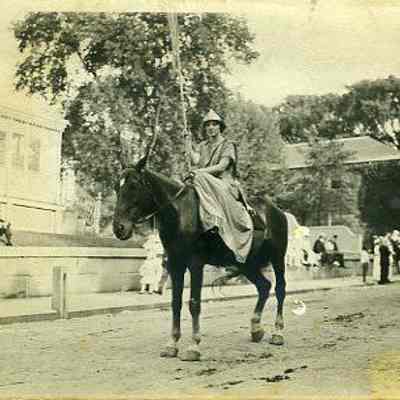 Miss Maud Cammon, Stonington CT
