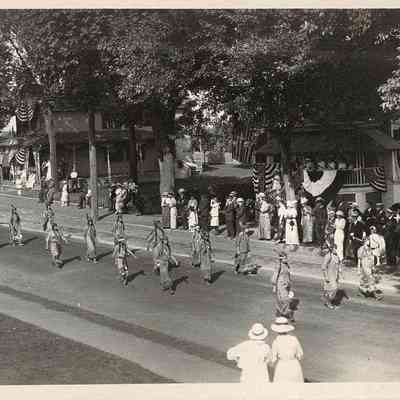 Camp Fire Girls, Battle of Stonington Centennial Parade