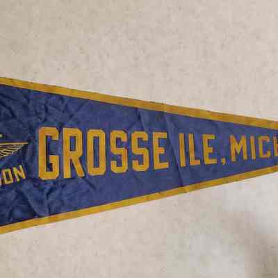 NAS Grosse Ile Pennant