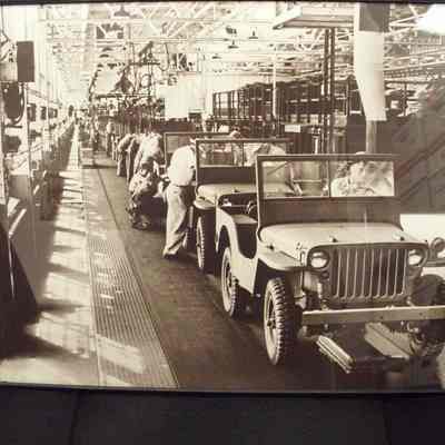 Ford Jeep assembly line photo