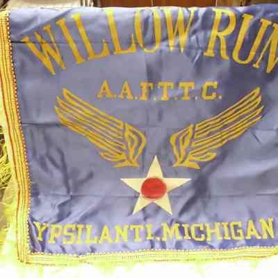 Willow Run Sweetheart Pillow