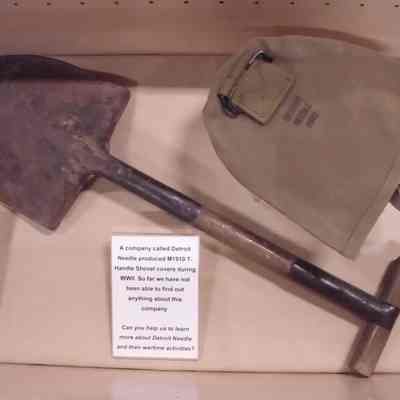 M1910 Shovel and cover