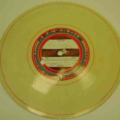 Record "The Nurses Aid"