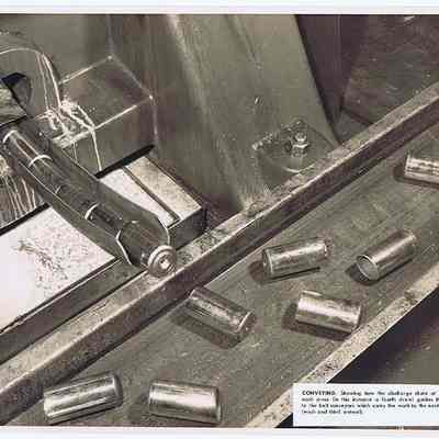 Photo, 40mm shell mfg.