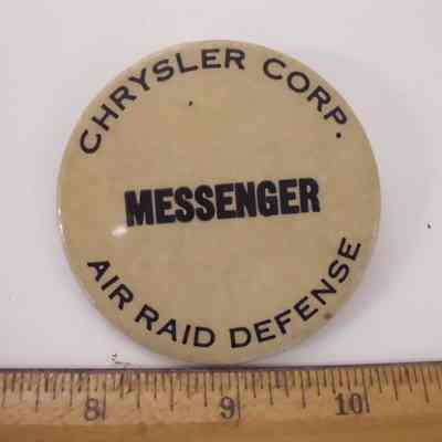 Chrysler Air Raid Defense pin, Messenger