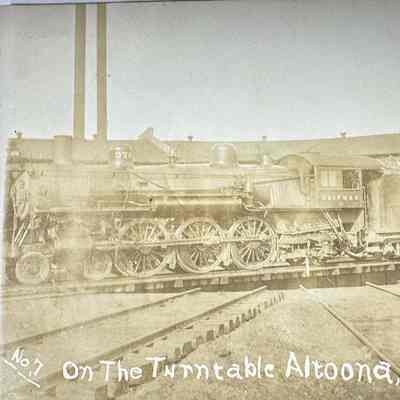 Steam engine on Altoona turntable