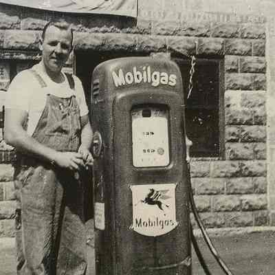 Darrell Woodington -Mobile Gas Station