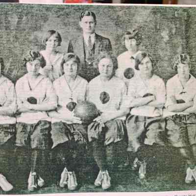 1924-1925 Girls Basketball Team
