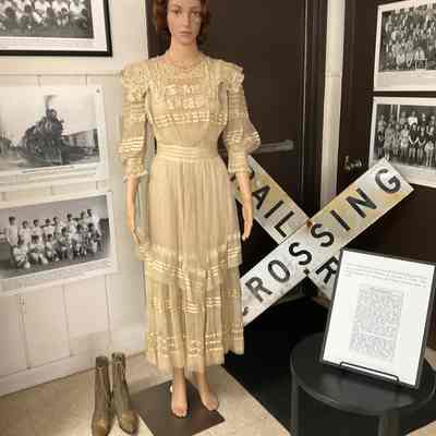Wedding Dress 1910