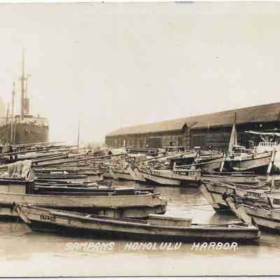 Sampans Honolulu Harbor