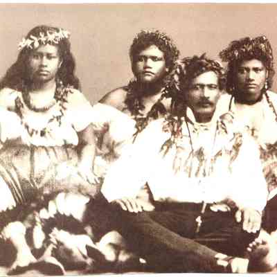 Ioane Ukeke Hula Dance Troupe