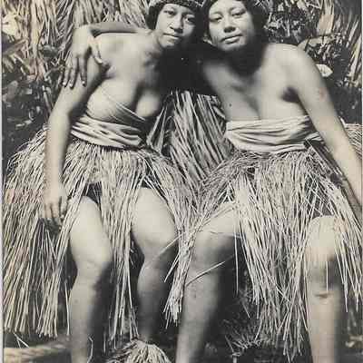 Two Hula Girls
