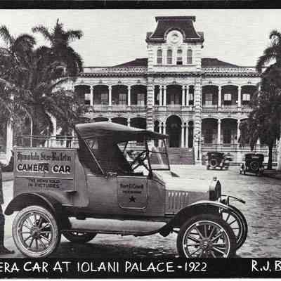 Camera Car at Iolani Palace - 1922