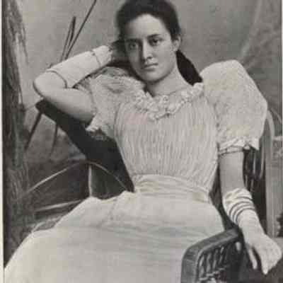 Author's Personal Collection: Image from modern reprinted postcard