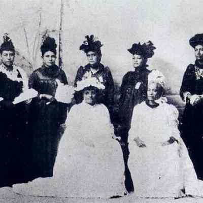 For reference only: Hui Aloha ʻĀina o Na Wahine or the Hawaiian Patriotic League for Women, which petitioned against annexation. Among these women are Abigail Kuaihelani Campbell, Emma Nāwahi, Rebecca Kahalewai Cummins, Mary Ann Kaulalani Parker Stillman, Jessie Kapaihi Kaae, Hattie K. Hiram, Laura Kekupuwolui Mahelona.[1] Caption title. "Na lākou i lawe ka palapala kūʻē hoʻohuiʻāina a nā wahine ia J.H. Blount" Notes by Noenoe K. Silva. "This photo is from the Library of Congress and was printed inside Ka buke moolelo o Hon. Joseph K. Nawahi (Biography of Hon. Joseph K. Nāwahī), by J. G. M. Sheldon (Kahikina Kelekona), in 1908"--Notes. Included in the photograph are Abigail Kuaihelani Maipinepine Campbell and Emma ʻAʻima Nāwahī; other women pictured are unidentified.