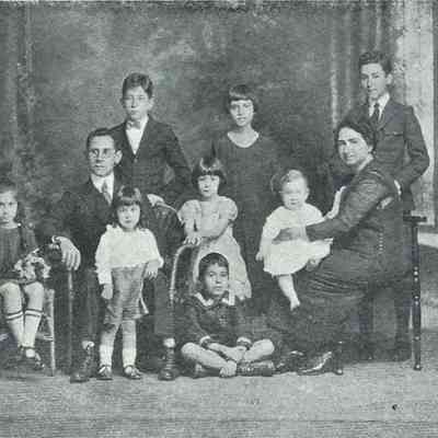 For reference only: Addressee was Michael de Freitas.
Mr. Spinola born Dec. 19, 1876, on Madeira, came to Hawaii as a boy, arriving on the ship Dacca in January 1885. He taught at Pappaikou School for four years, then in 1900 joined the First National Bank of Hilo as a cashier. After 12 years, he helped sponsor the Peoples Bank of Hilo, then became a real estate partner of W. S., Wise. He later opened his own office in dealing in real estate, loans and insurance.