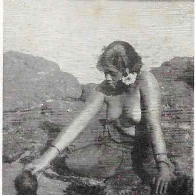Risque Hawaiian Girl
